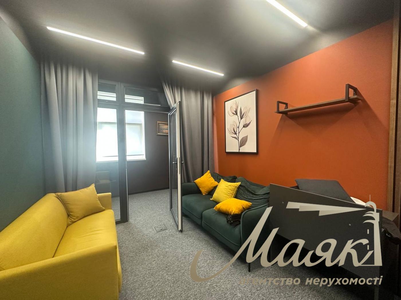 1,132 m² Office Space for Rent in the Business Center at 18/7 Almazova Street, Pechersk