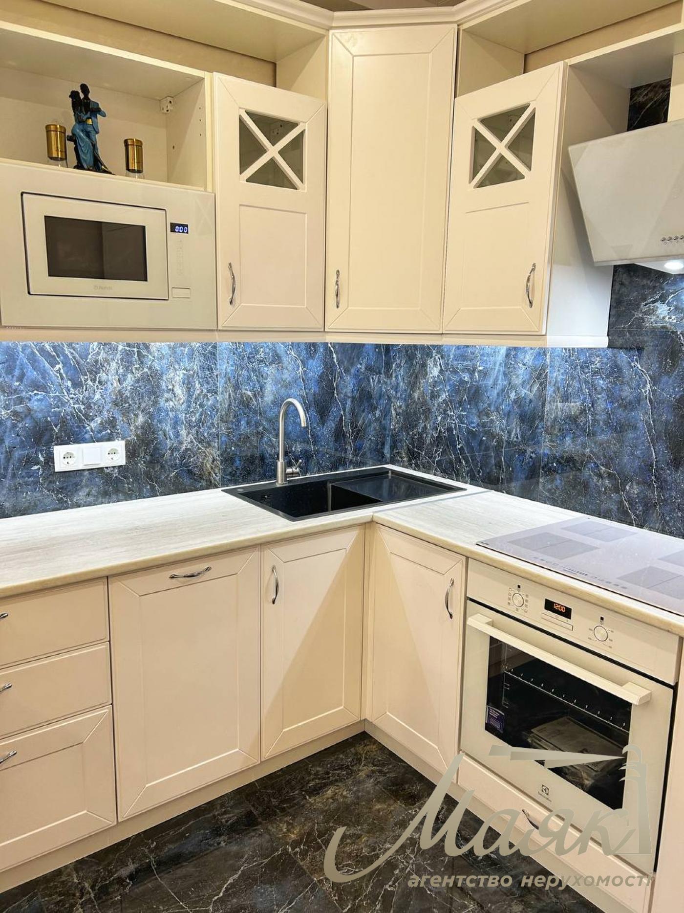 For Sale / Apartment / Maksymovych Mykhaila, Goloseevo, Kyiv