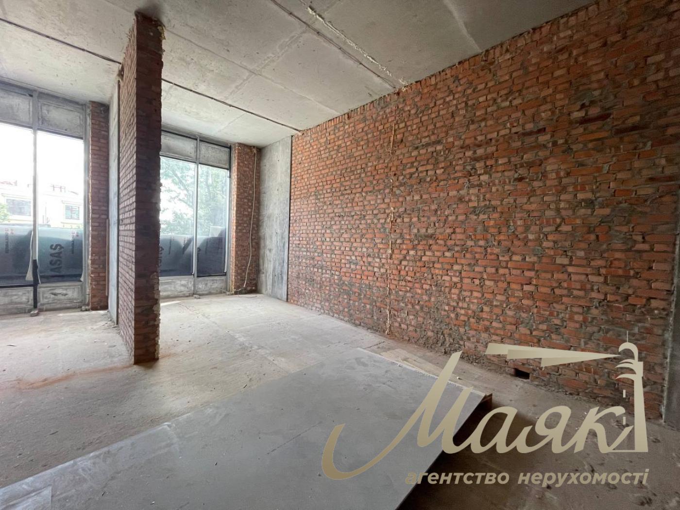 Оренда комерційного приміщення 318 м.кв. без ремонту в ЖК Едельвейс