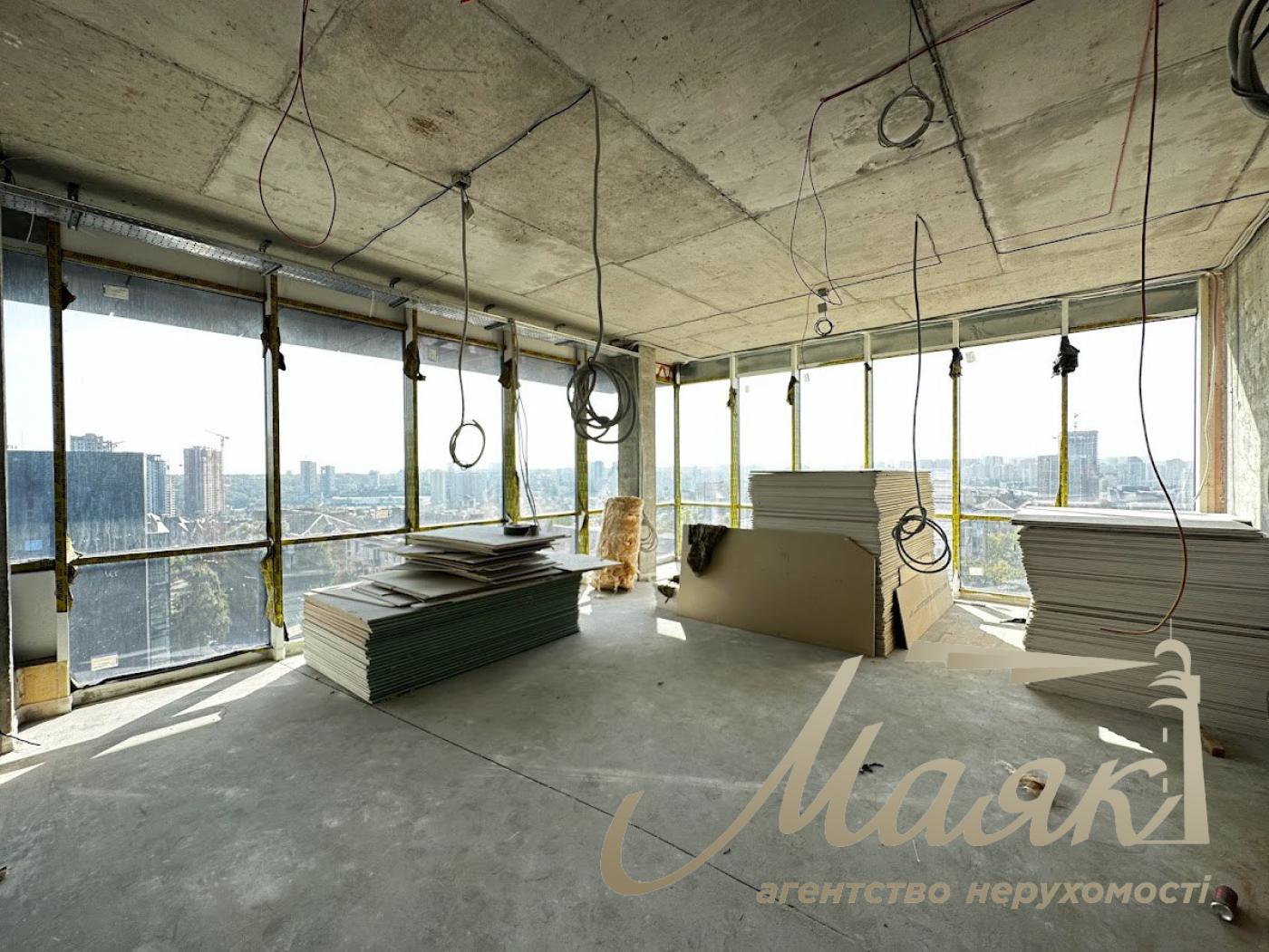 Продаж будівлі Трініті, 6 500м2, вул. Товарна, Пчерськ