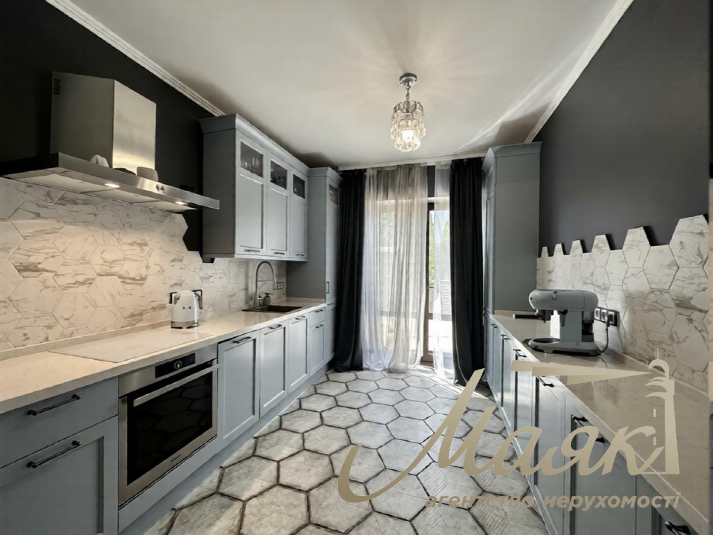 Продаж будинку 192м² у Конча-Заспі, Козин, Київська область