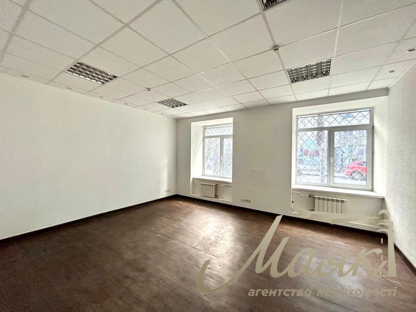 Продаж комплексу будівель із територією, вул. Рибальська, Печерськ