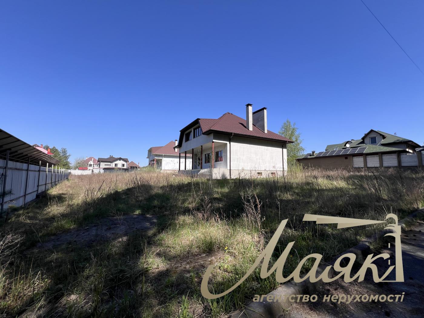 For sale two-storey house 270m2 in village Kremenishche, Kyiv-Svyatoshinsky district