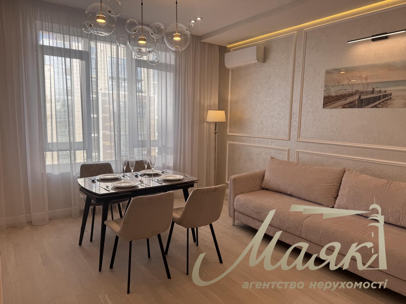 Продаж 3-х кімнатної квартири в ЖК Бульвар Фонтанів Саперне Поле вул., 5