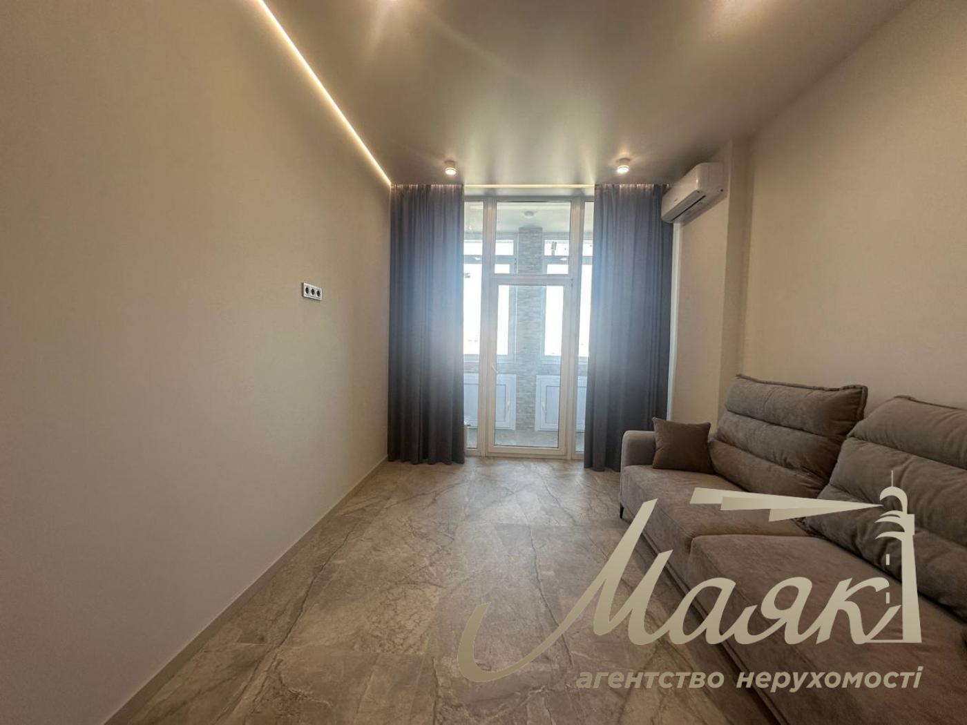 Rent 1 room apartment in Residential Complex Manhattan City, avenue.Bereysteisky 11, Polytechnicheskiy Institute.