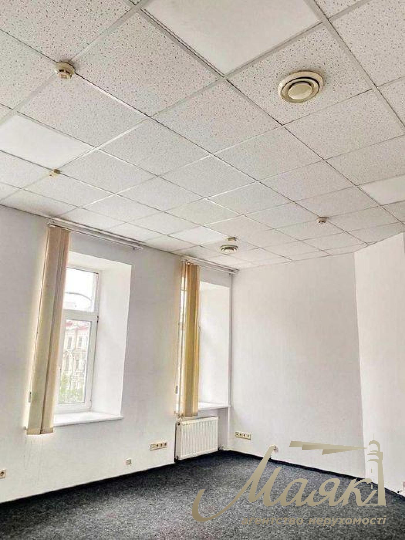 Оренда офісу площею 150 м² на вулиці Саксаганського, Голосієво, Центр