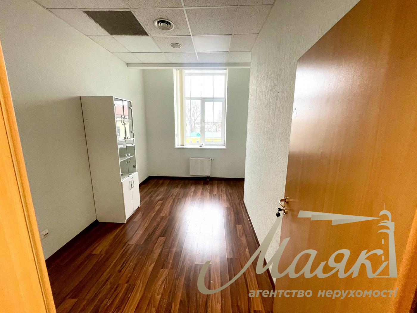 Оренда офісу 260м2 БЦ ILLINSKY вул. Іллінська 8, Поділ, Київ