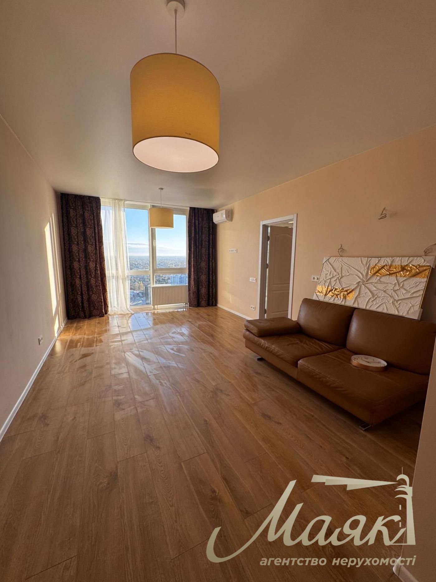 Аренда квартиры 54м2 под офис в ЖК Славутич, ул. Заречная, Осокорки, Киев