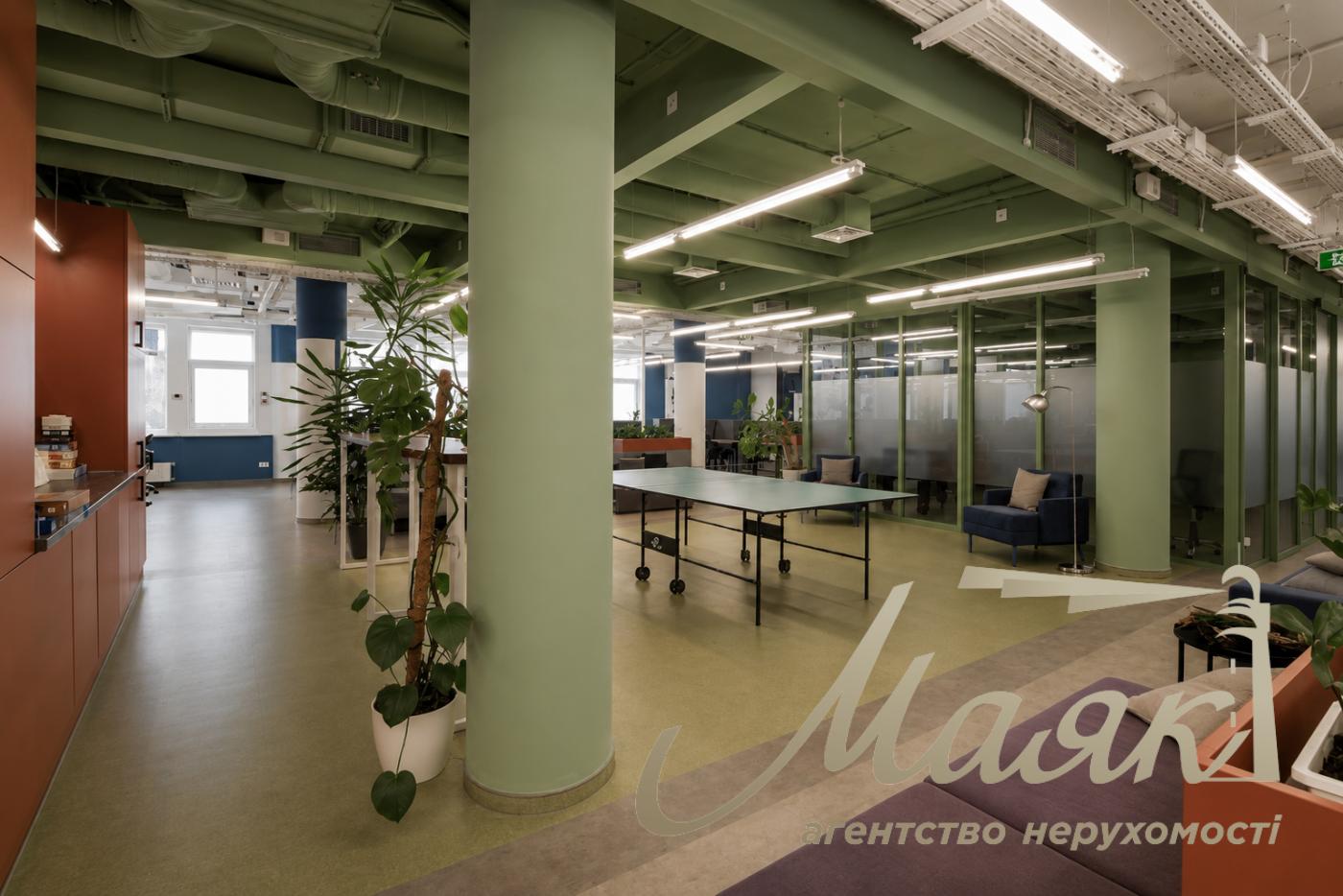 Продаж окремої будівлі в історичному центрі Києва, Поділ