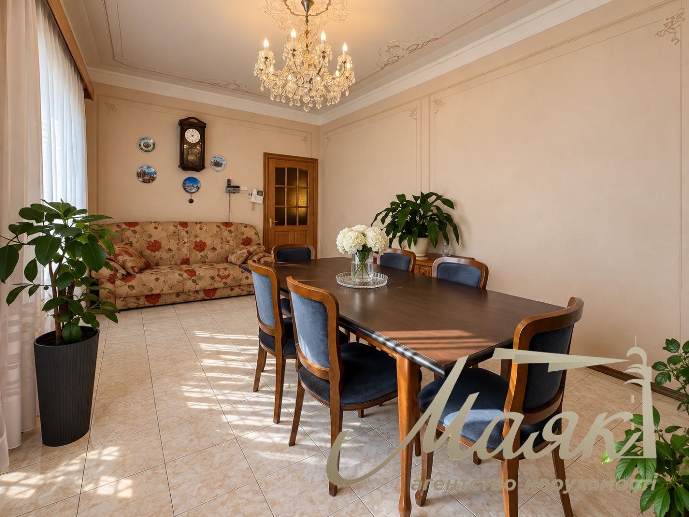 For rent: a two-story house in the town of Kozin/Koncha-Zaspa—207.9 m², 18.55 sotok, Anatoliy Solovyanenko Street, Obukhov direction, Kyiv Oblast.