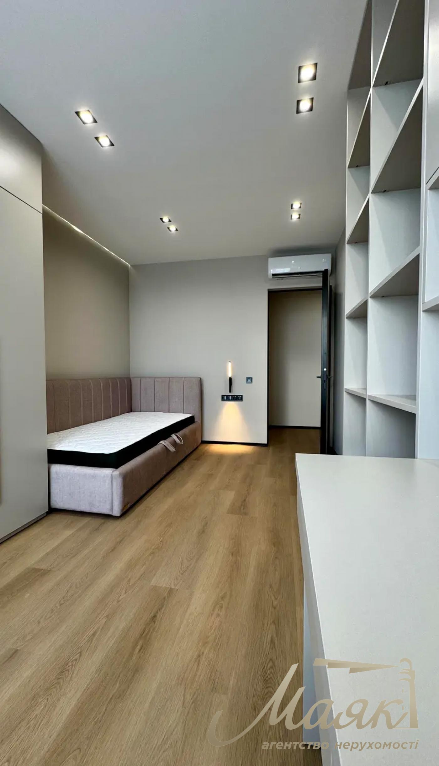 Продаж 3-к квартири ЖК Варшавський Плюс, Поділ, Виноградар