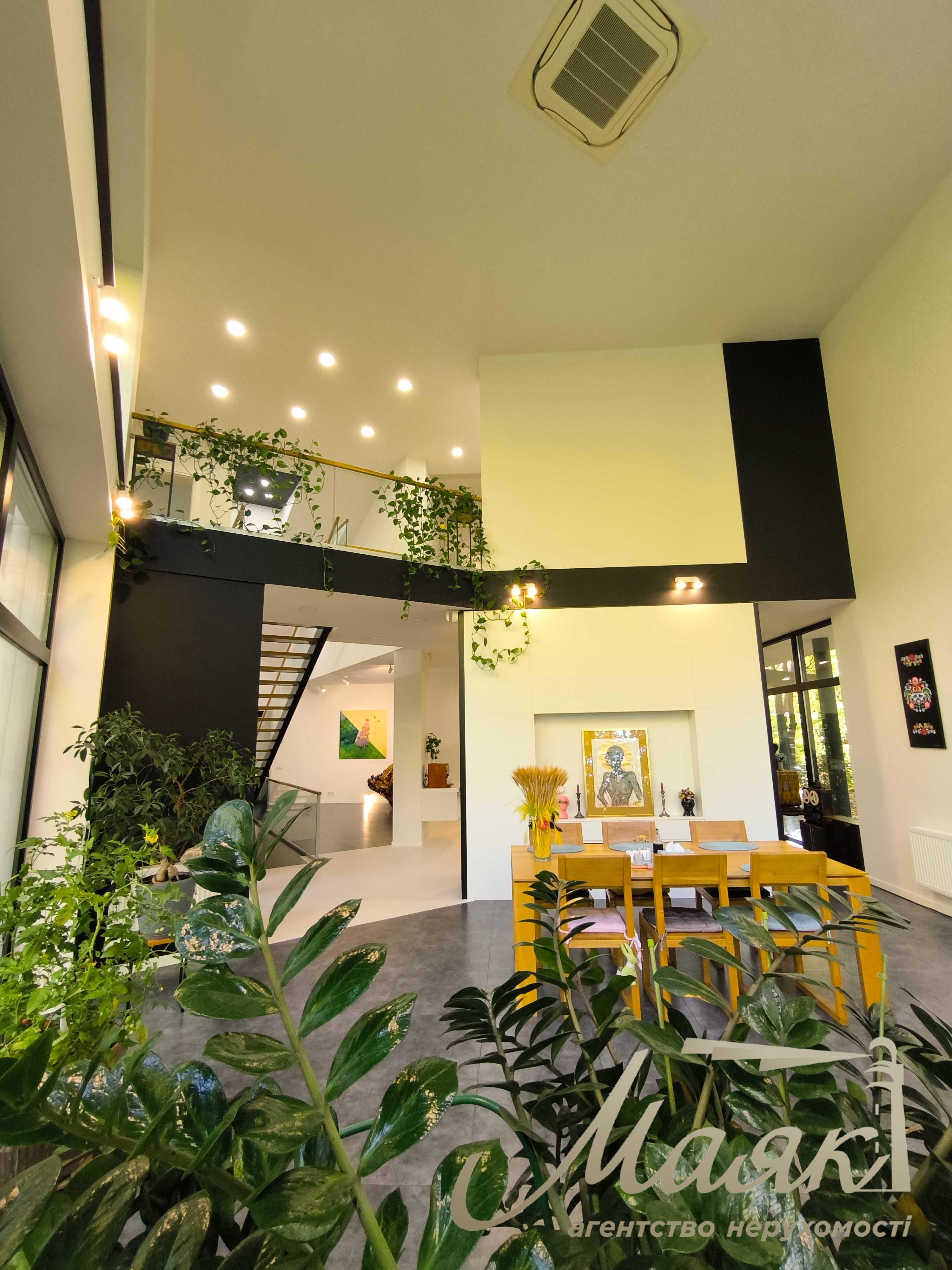 Продажа дома 390м2 среди заповедного парка рядом с Киевом