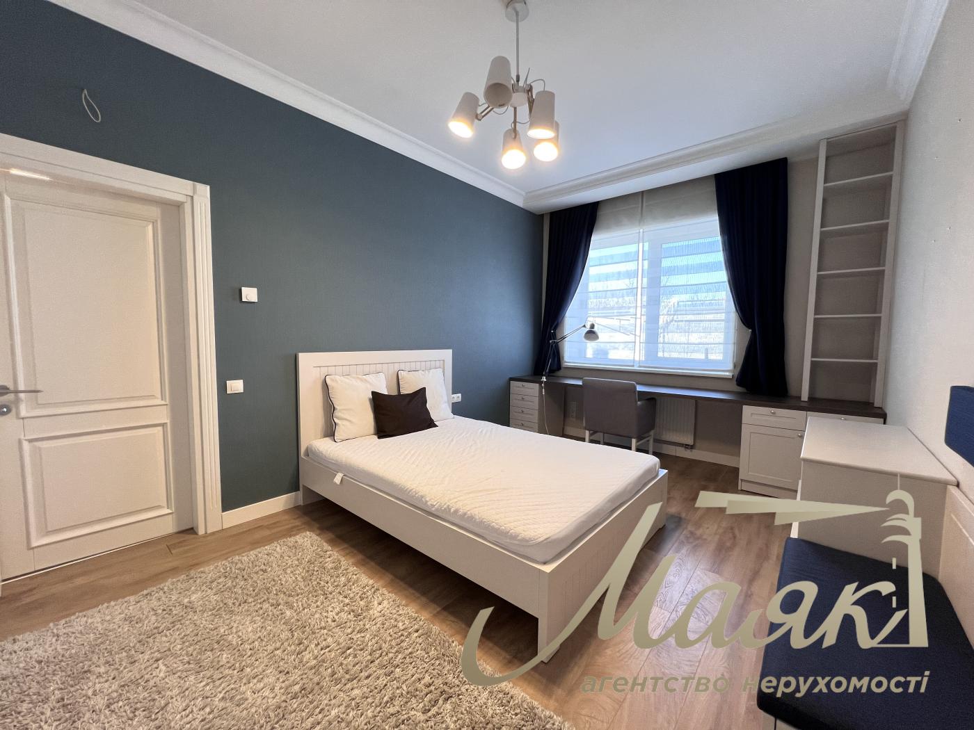 Rent 2-storey house 190m2, Goloseevsky district, Myshelovka