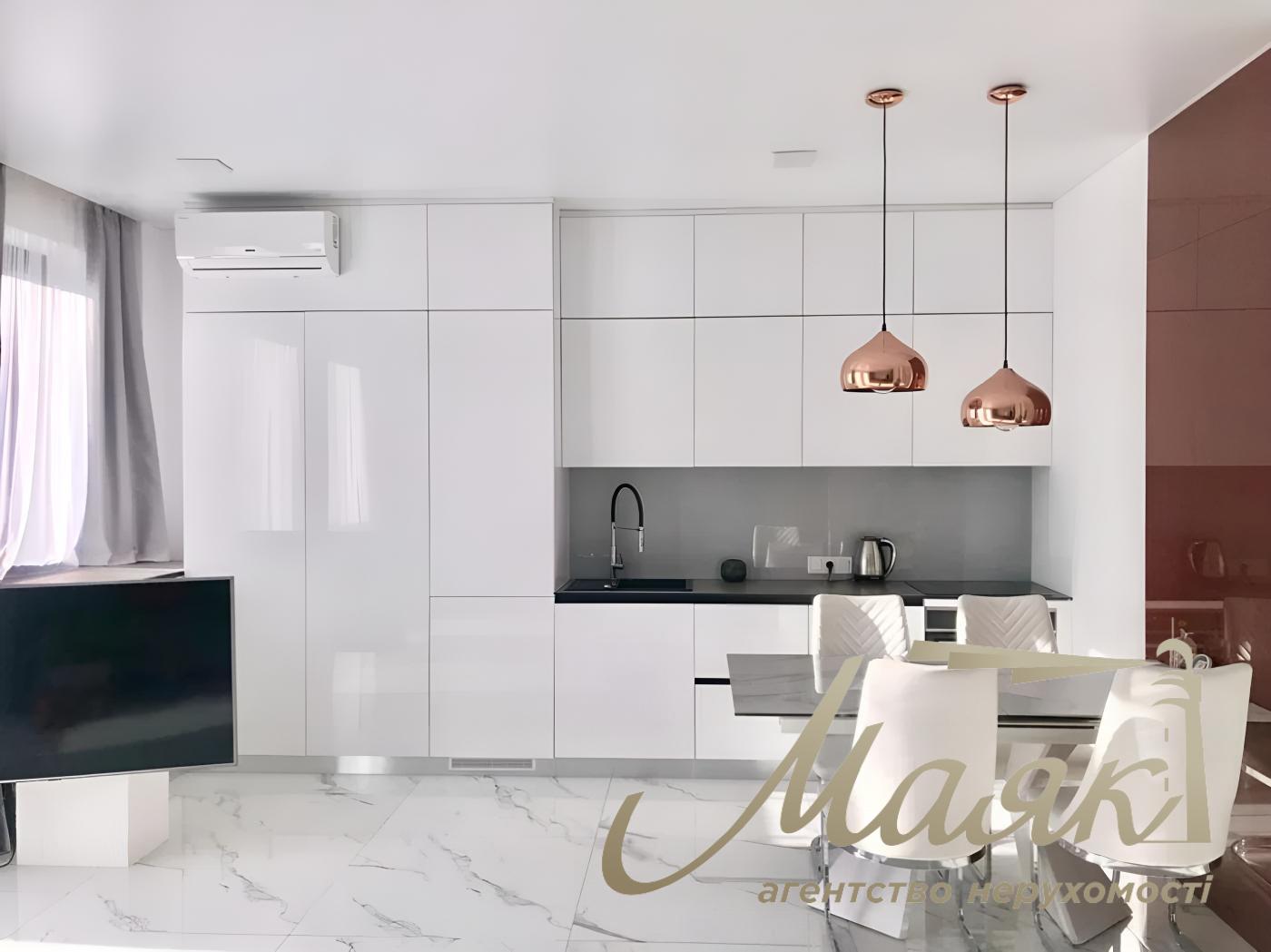 Аренда 1-комнатной 48м2 квартиры в ЖК "Chicago central house"  ул. Антоновича 44