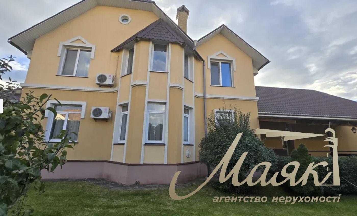 Rent a house 300m2 in the village of Kozin, ulitsa Nova,70