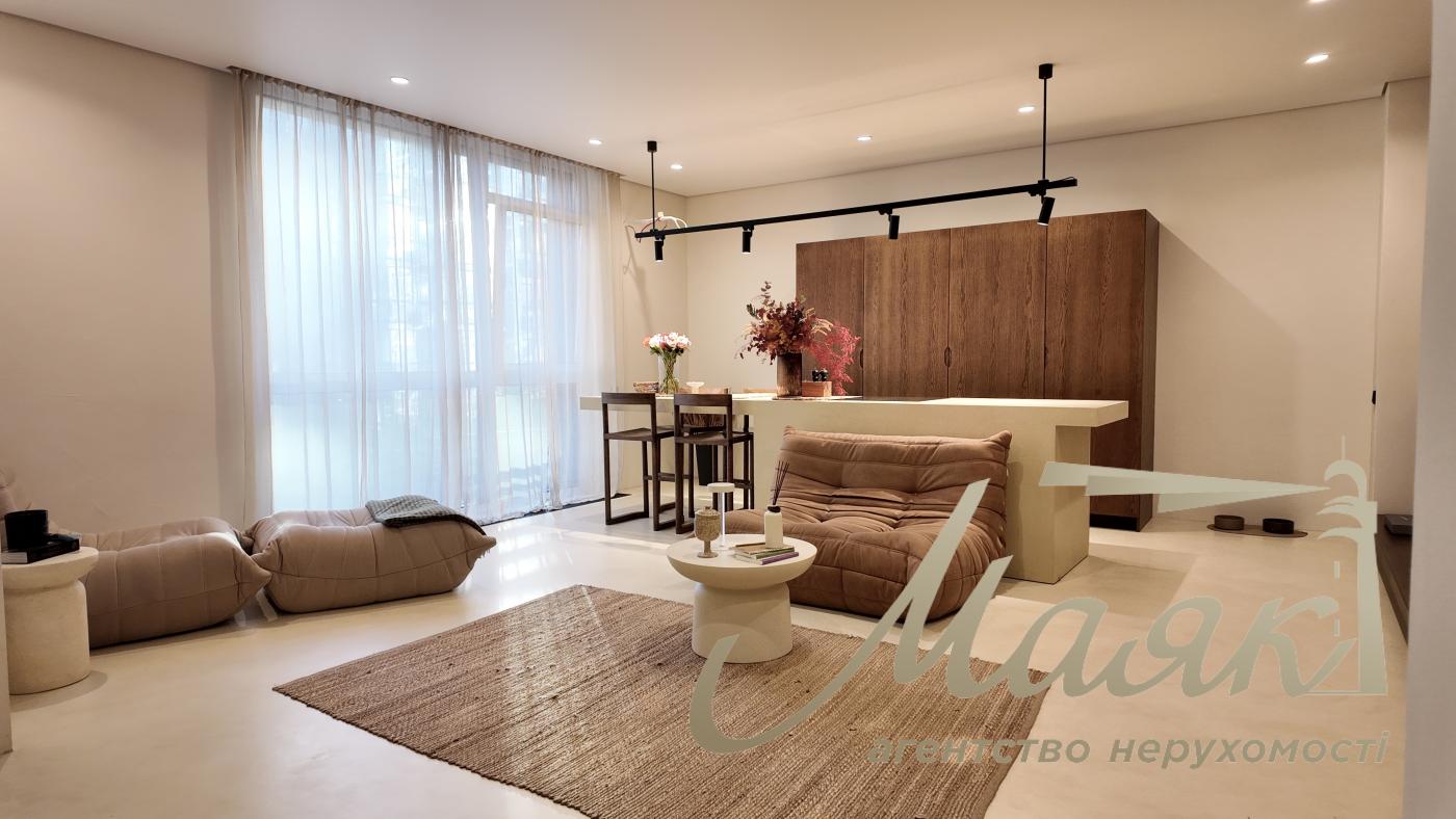 Sale of 3-room apartment in the French Quarter 2 residential complex