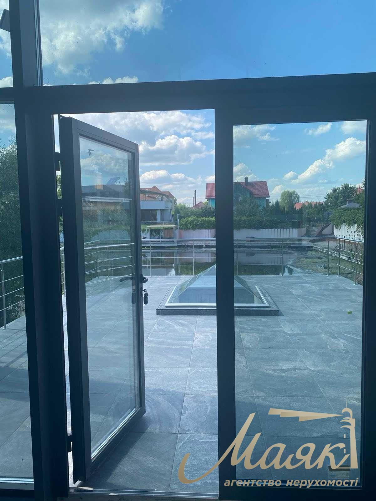 Продажа стильного дома 212м2 с выходом к воде | Таценки, р. Стугна и Днепр