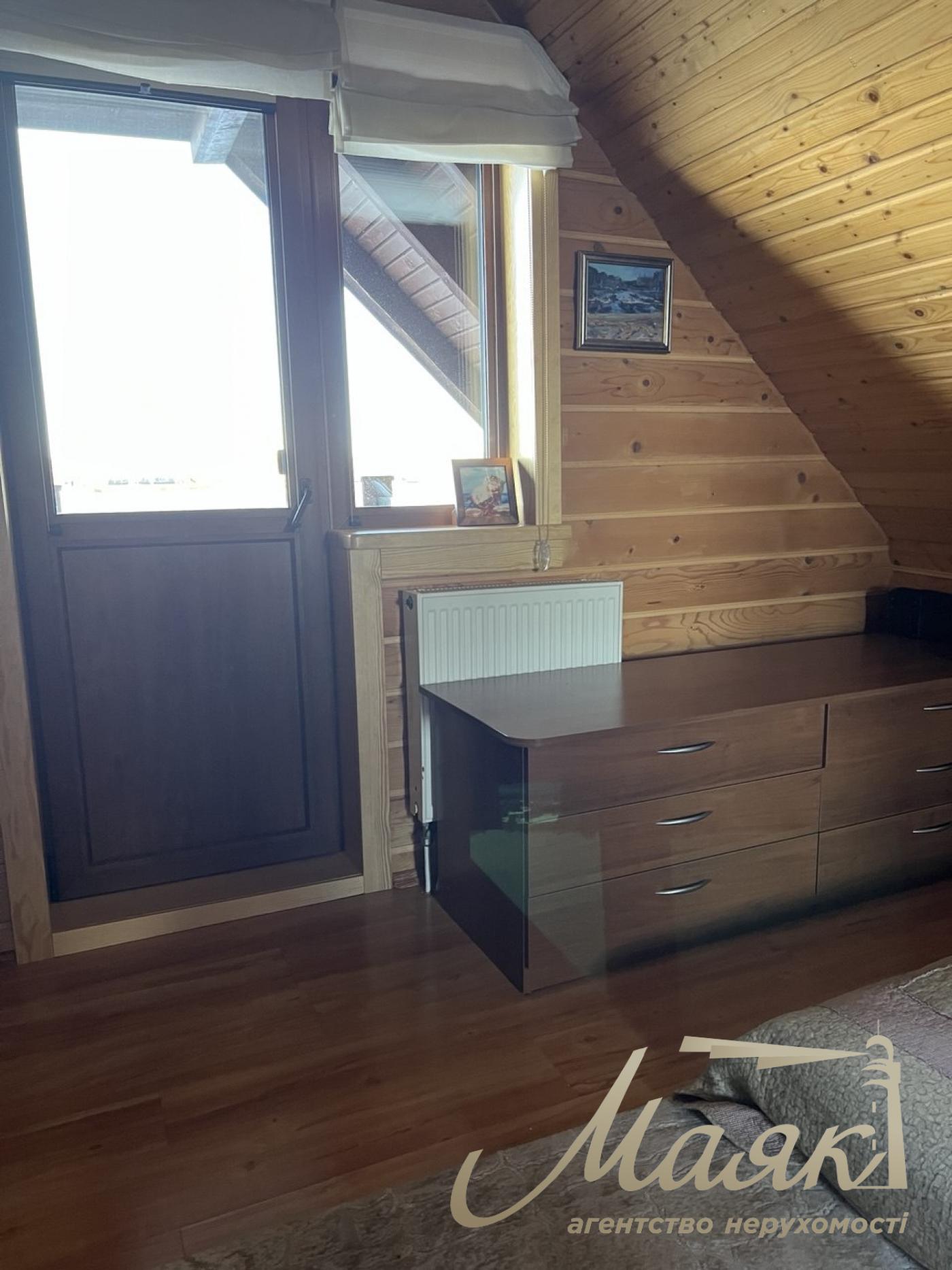 Продаж будинку на воді площею 200 м², 7 соток, Рів'єра-Золоче, Бориспільський район