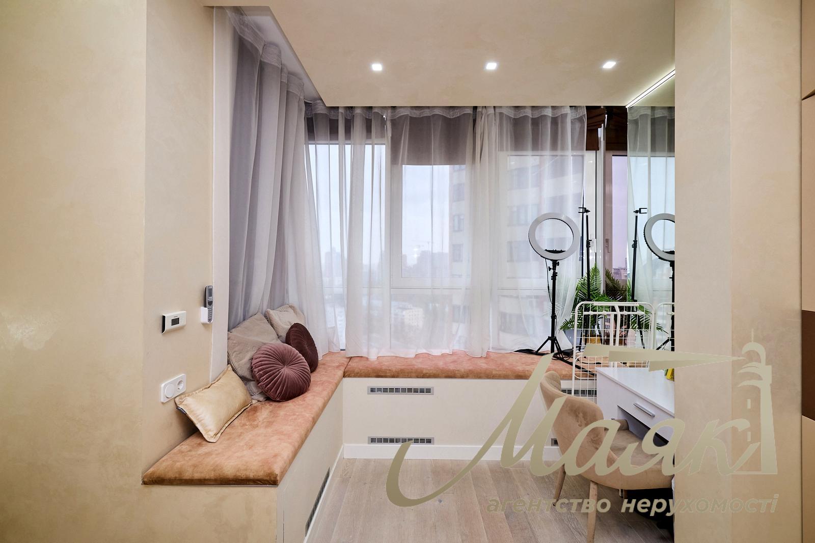 Продажа 2-х комнатной квартиры в ЖК Джек Хаус по ул.Леси Украинки бульв., 7-В