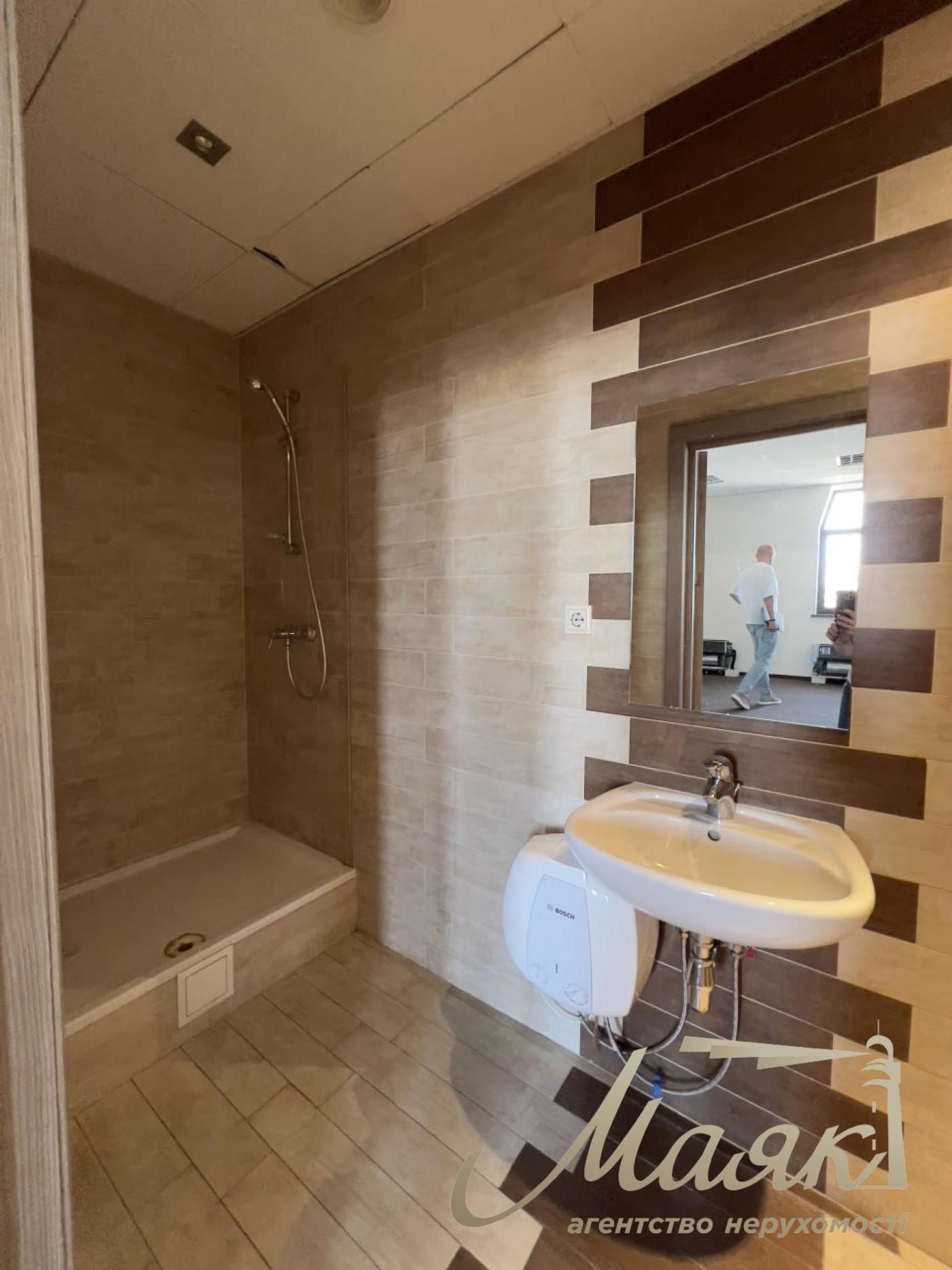 Оренда офісу в БЦ Ярославів Вал 23, Золоті Ворота, Центр.