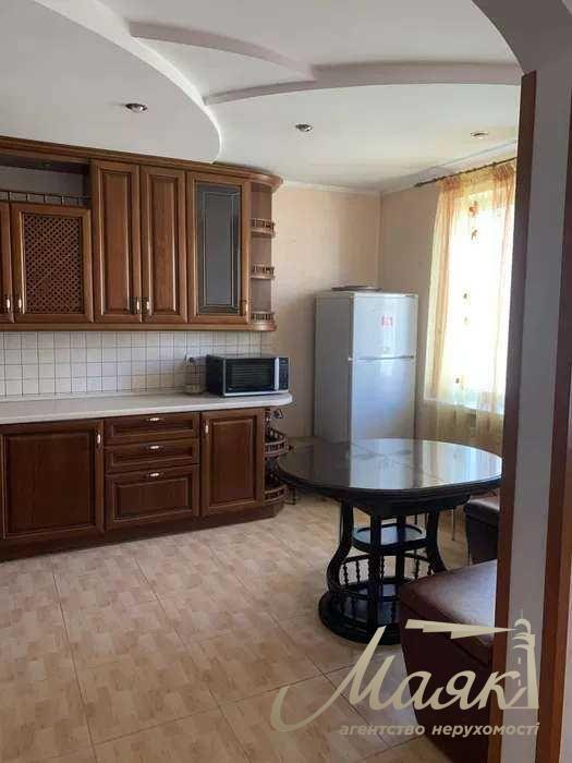 Продаж 3к квартири, 110м2, вул.Ахматової, 43