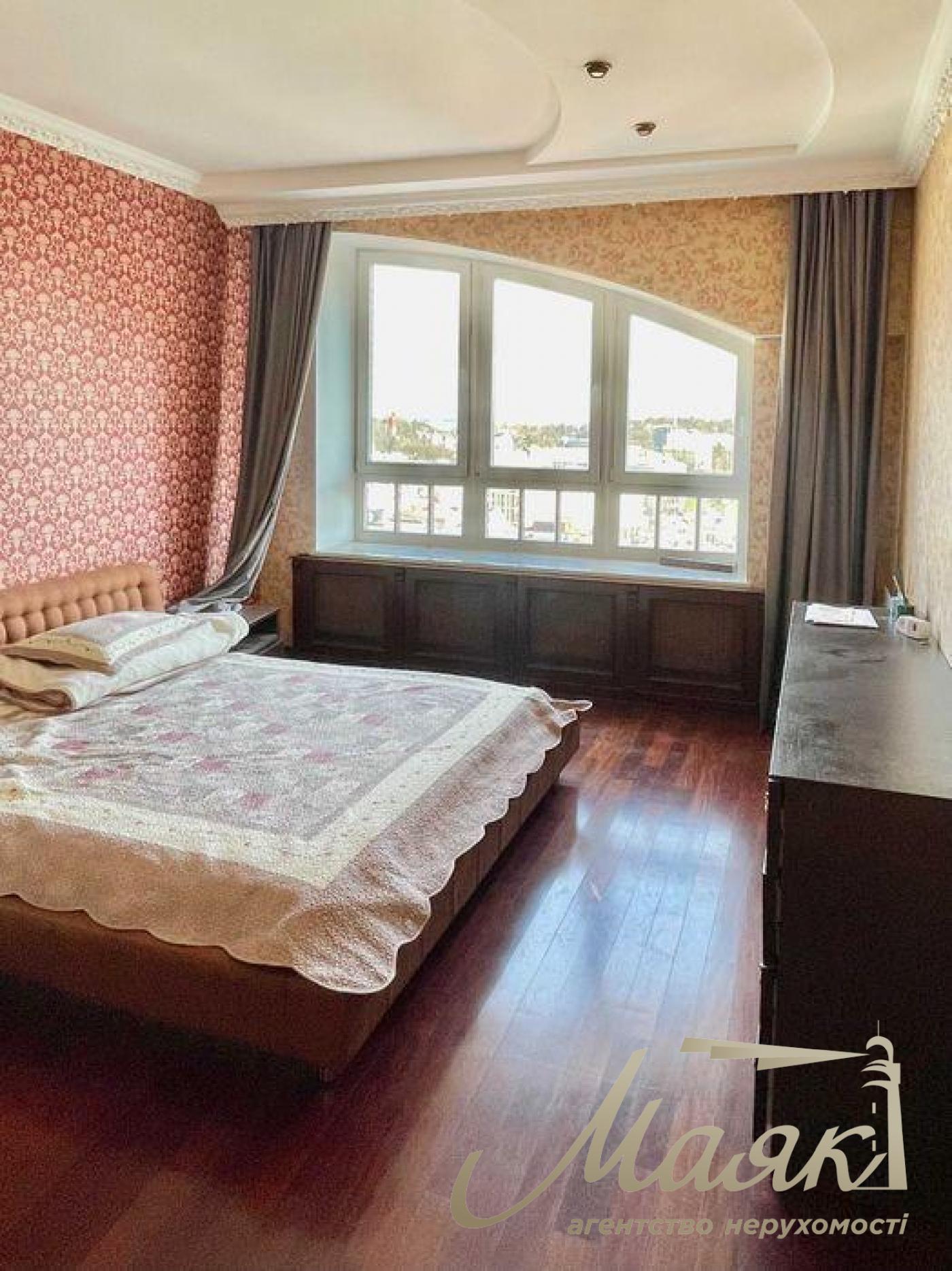 Аренда 3-комнатной квартиры в элитном доме на ул. Ирининская