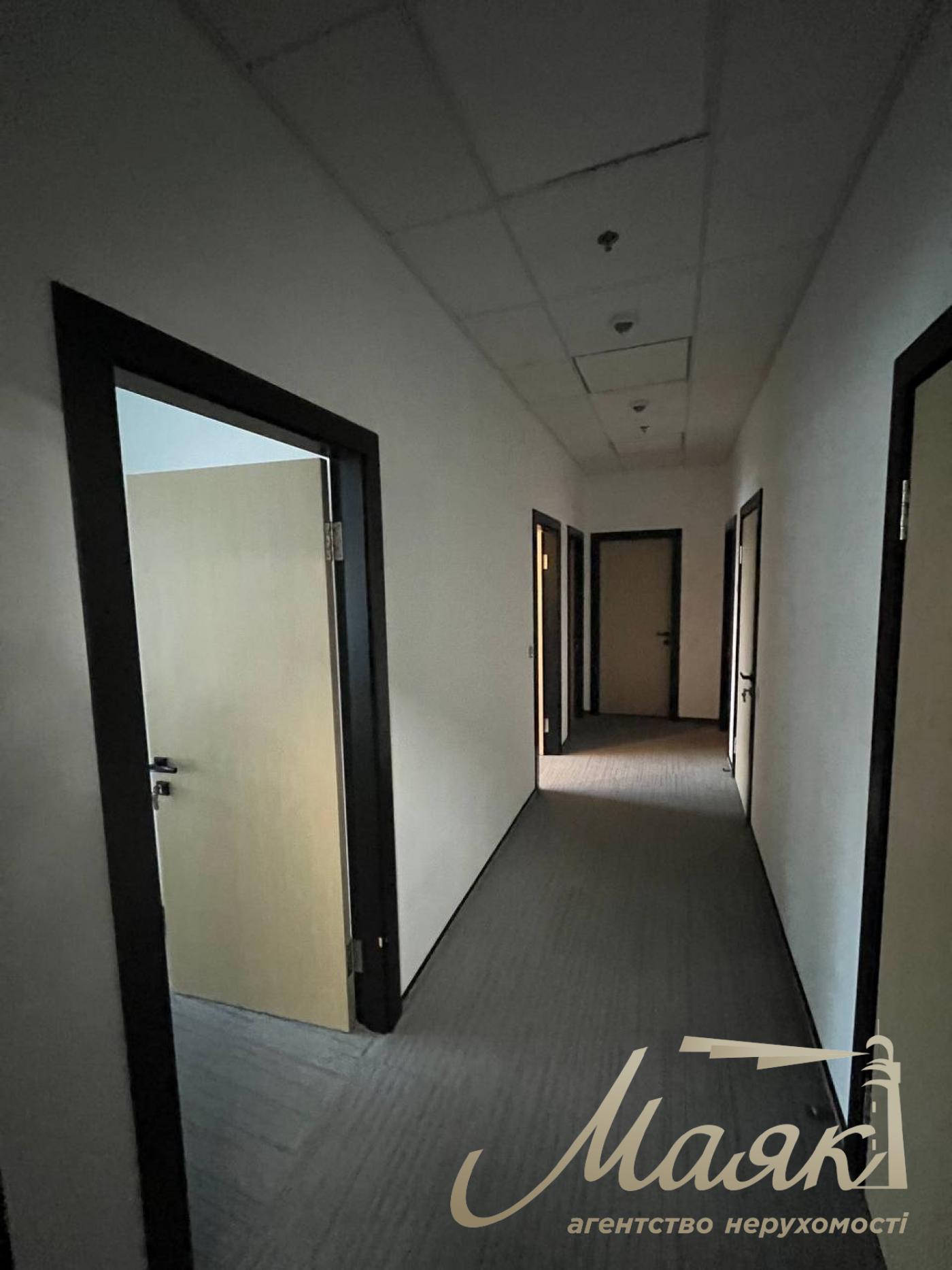 Furnished office for rent 244 sq.m. in BC IQ on Bolsunovskaya str.