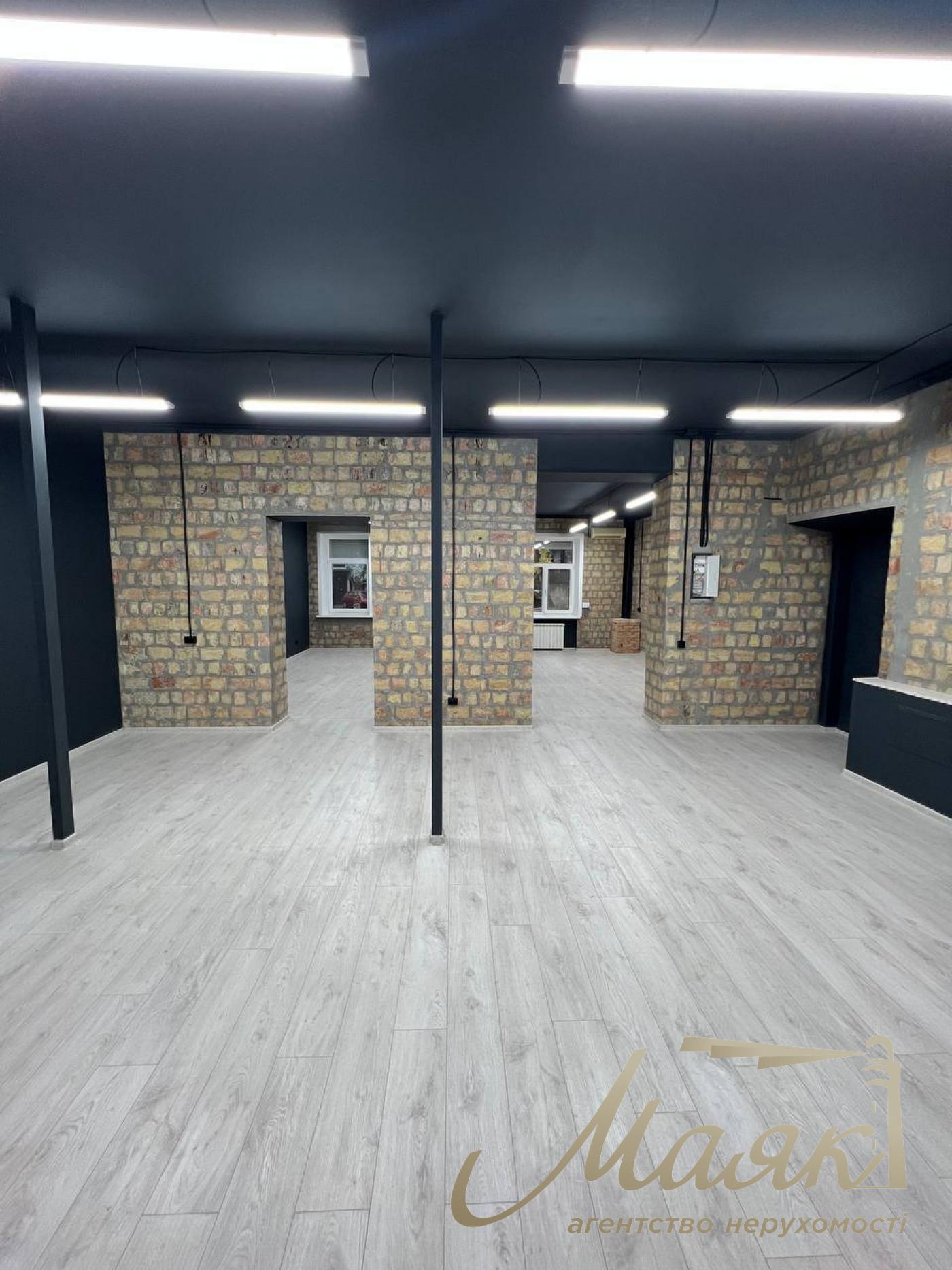 Оренда Торгова площа 130м2 вул. Різницька, Печерськ, Київ