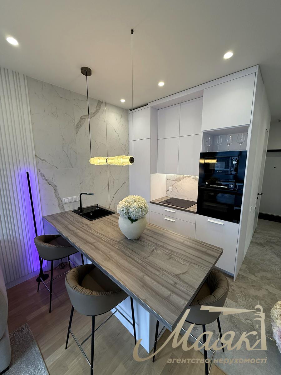 Аренда стильной евро-двушки в клубном доме «Новопечерские Липки» (52 м²) Андрея Верхогляда ул. (Михайла Драгомирова), 11-Б, Печерск