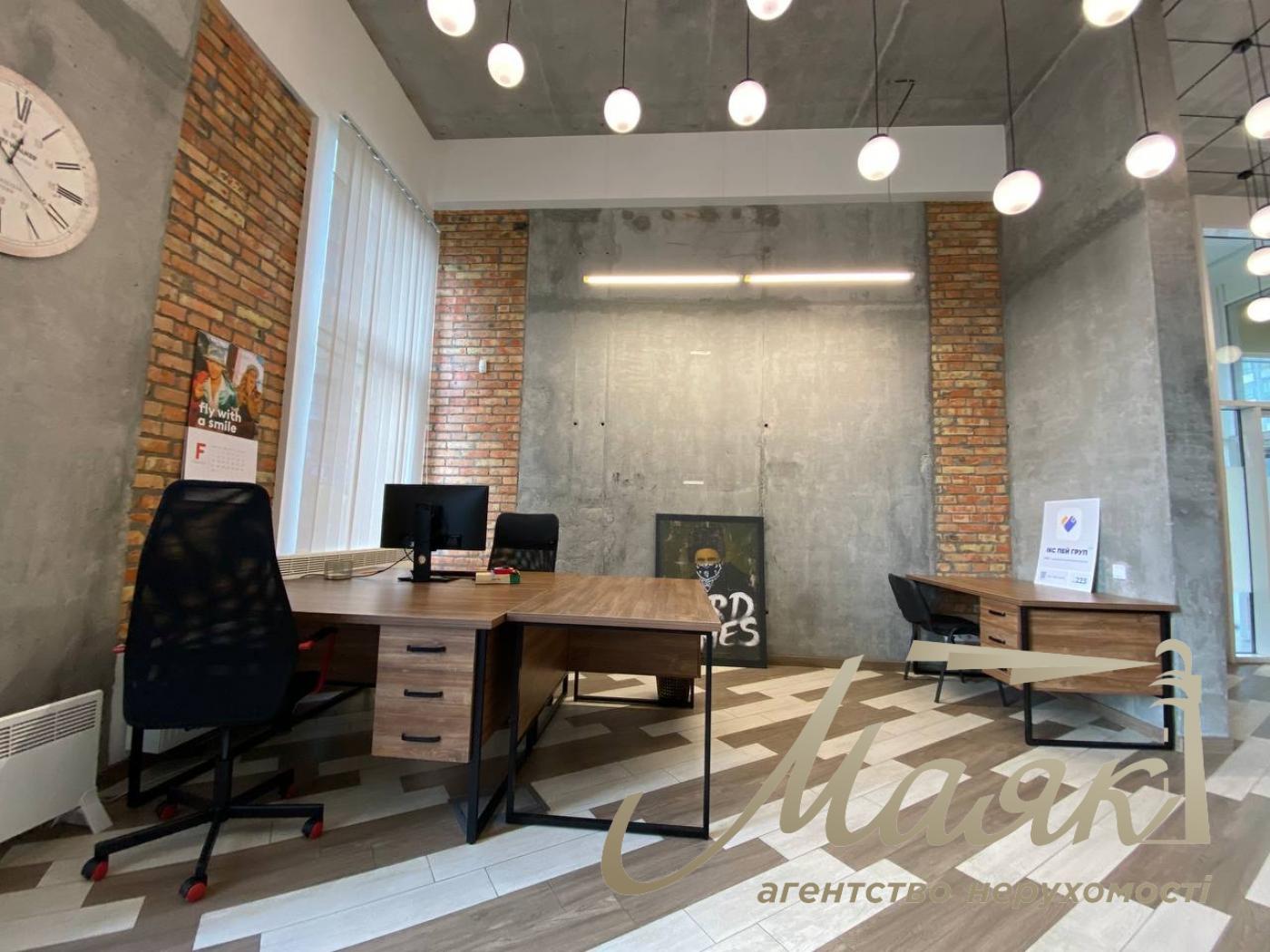 Оренда офісного приміщення (145 м²) у ЖК «Зарічний», просп. Бажана, 1Б