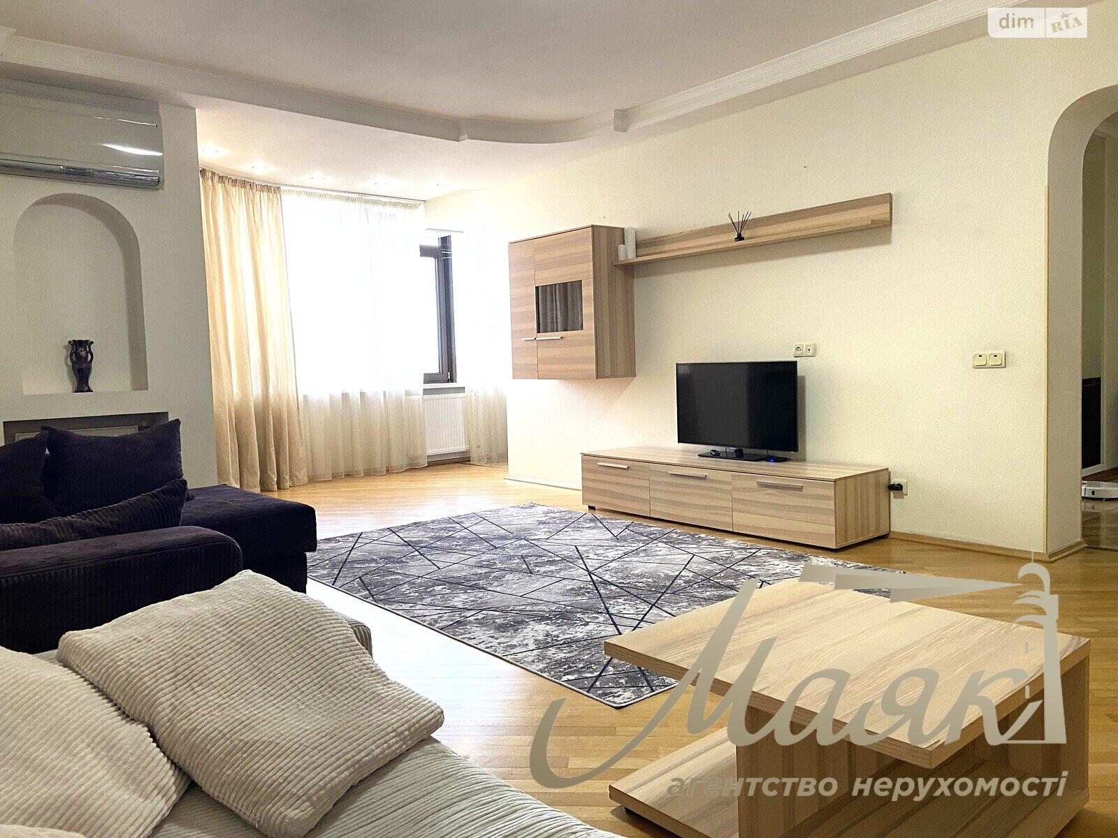 Rent 3k apartment on Staronavodnitskaya str. 4B, Pechersk