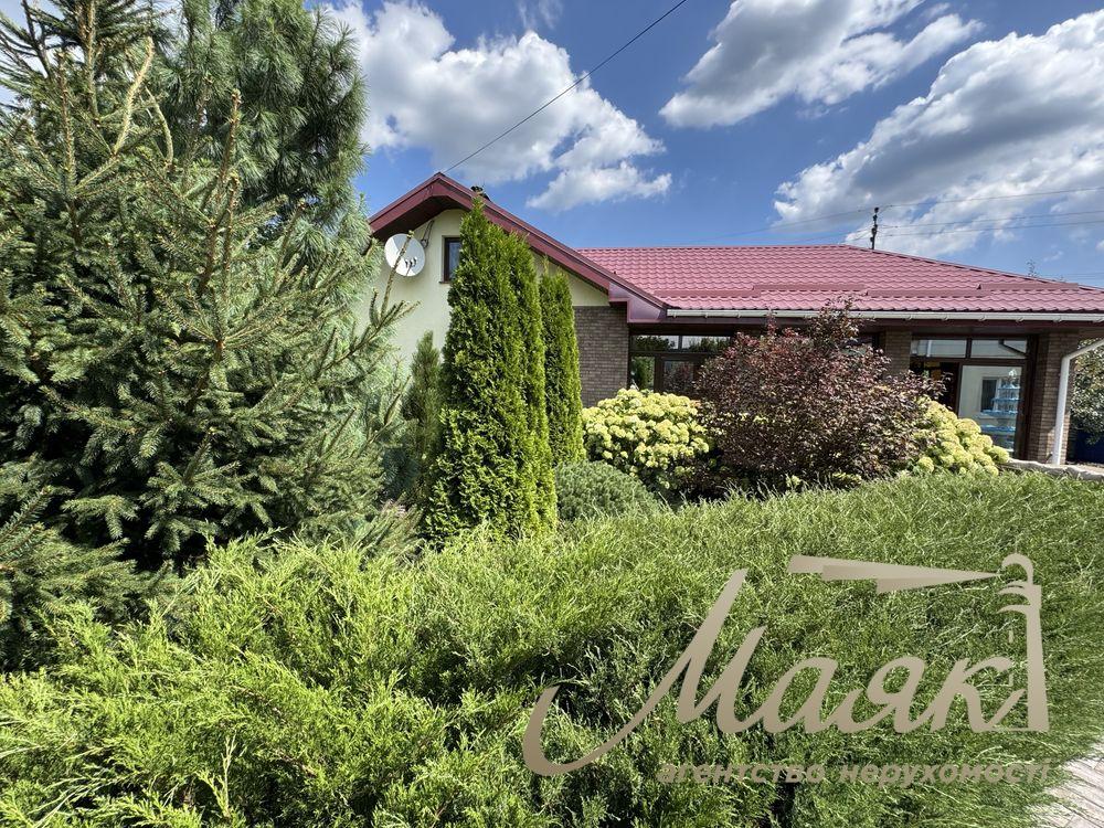 Продажа дома 260 м² с гостевым домом и баней c.Романков у Голубого озера, 10 соток, Обуховское направление, Киевская область.