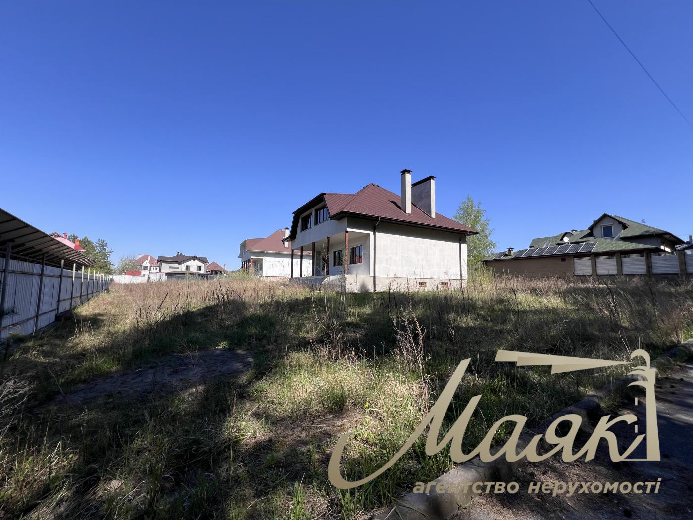For sale two-storey house 270m2 in village Kremenishche, Kyiv-Svyatoshinsky district