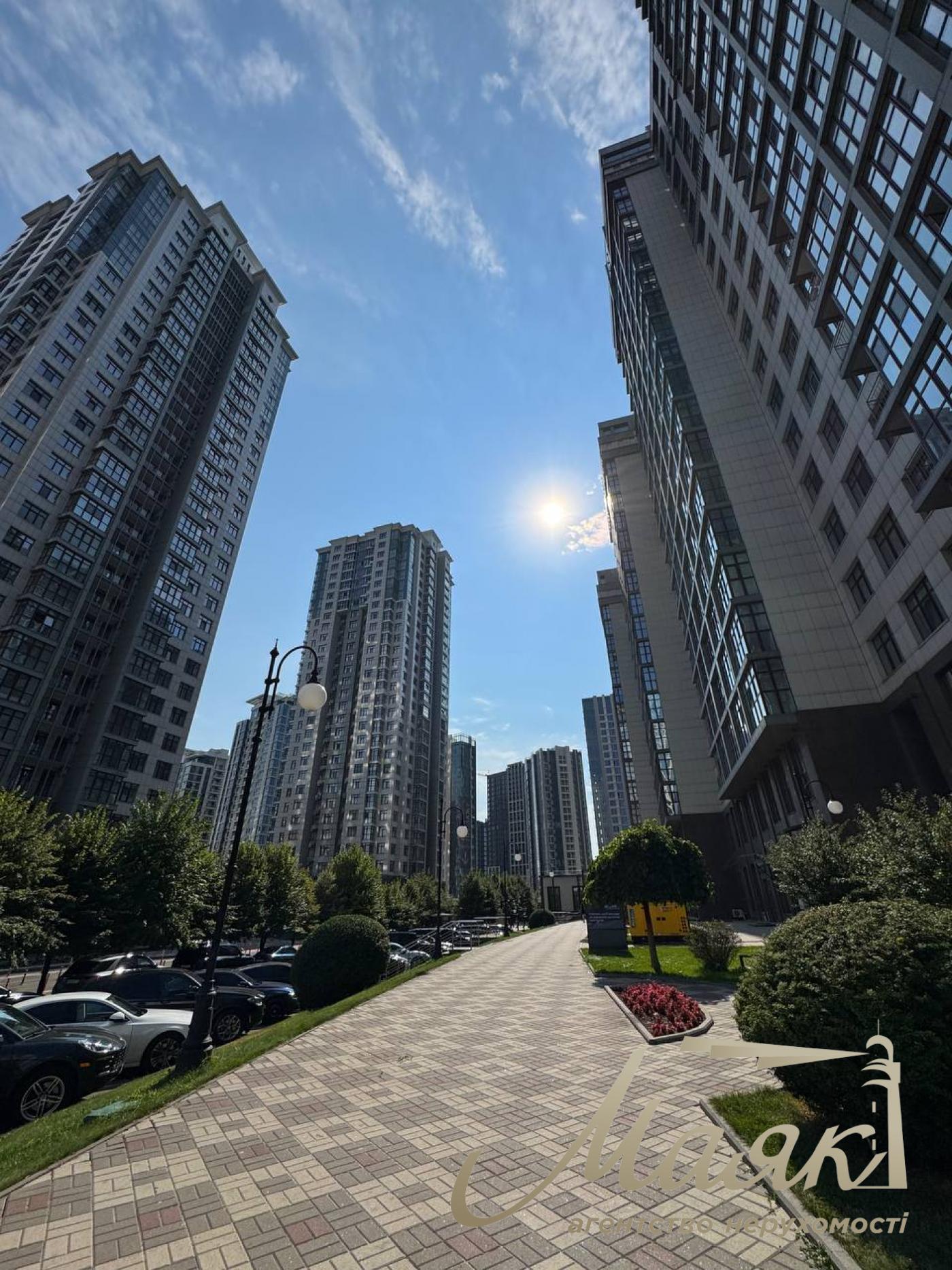 Продаж 2-кімнатної квартири площею 82 м² у ЖК «Новопечерські Липки», Печерськ