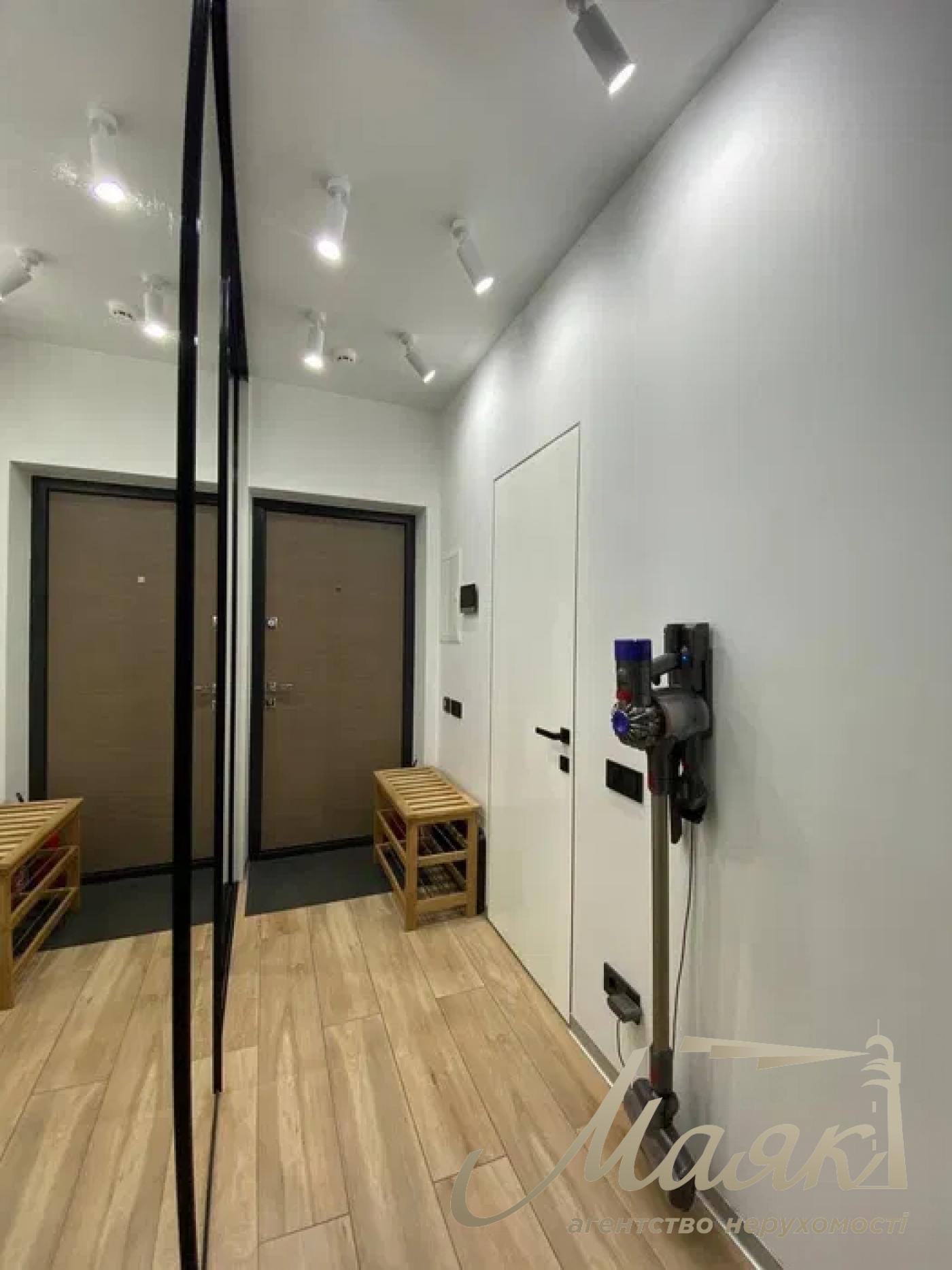 Продаж 2-кімнатної квартири ЖК Файна Таун, вул. Салютна