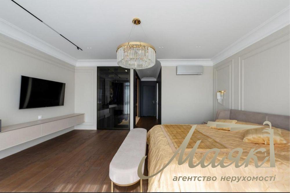 Продаж просторої 5-кімнатної квартири в ЖК "Французький квартал 2" , вул. Джонна Макейна, Печерський район.