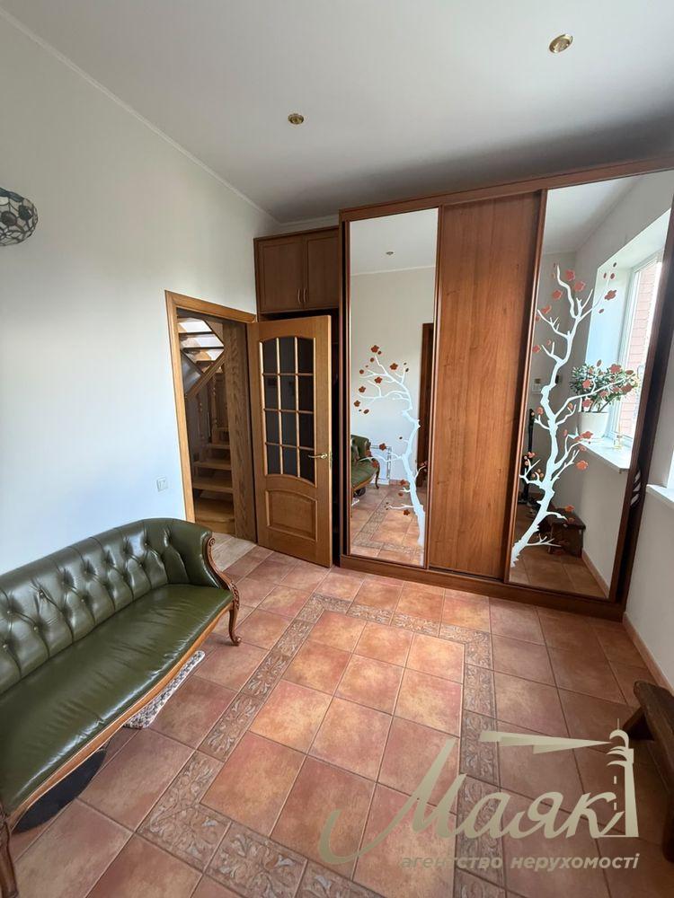 Оренда будинку з 3 спальнями (180 м²) на ділянці площею 30 соток у с. Білогородка