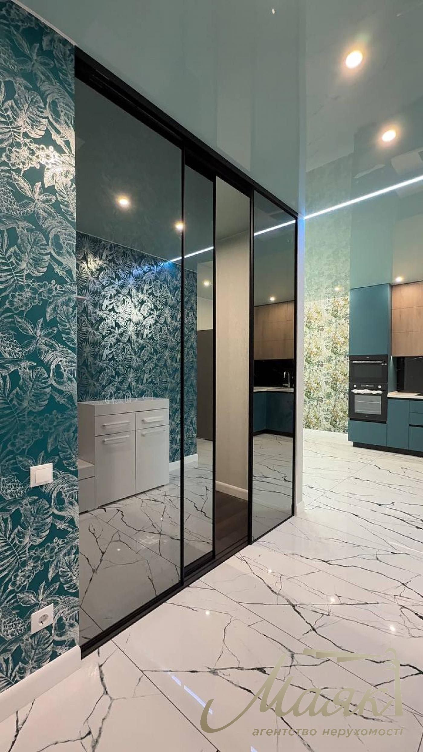 Sale of a 2k apartment in the Respublika residential complex with renovation