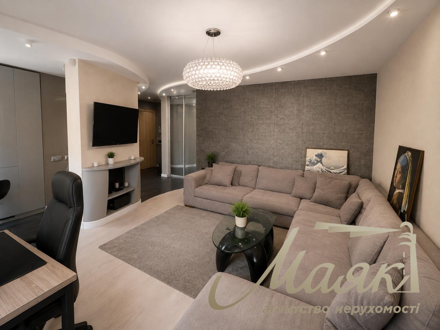 Продаж 2-кімнатної квартири площею 60 м² з ремонтом у ЦЕНТРІ СТОЛИЦІ, вул. Генерала Алмазова, 14, Печерський район, Київ