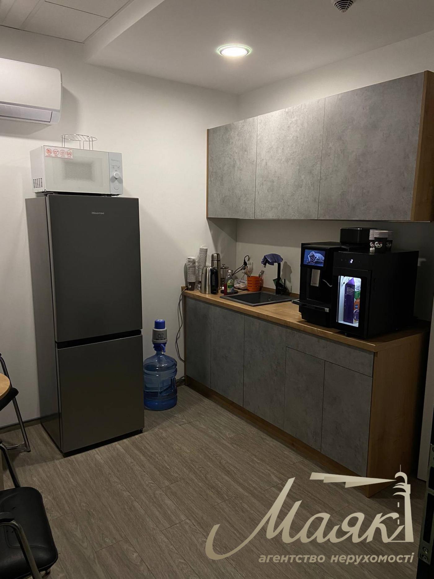 Аренда офиса 206м2 БЦ IQ ул. Болсуновская 13-15 , Печерский район