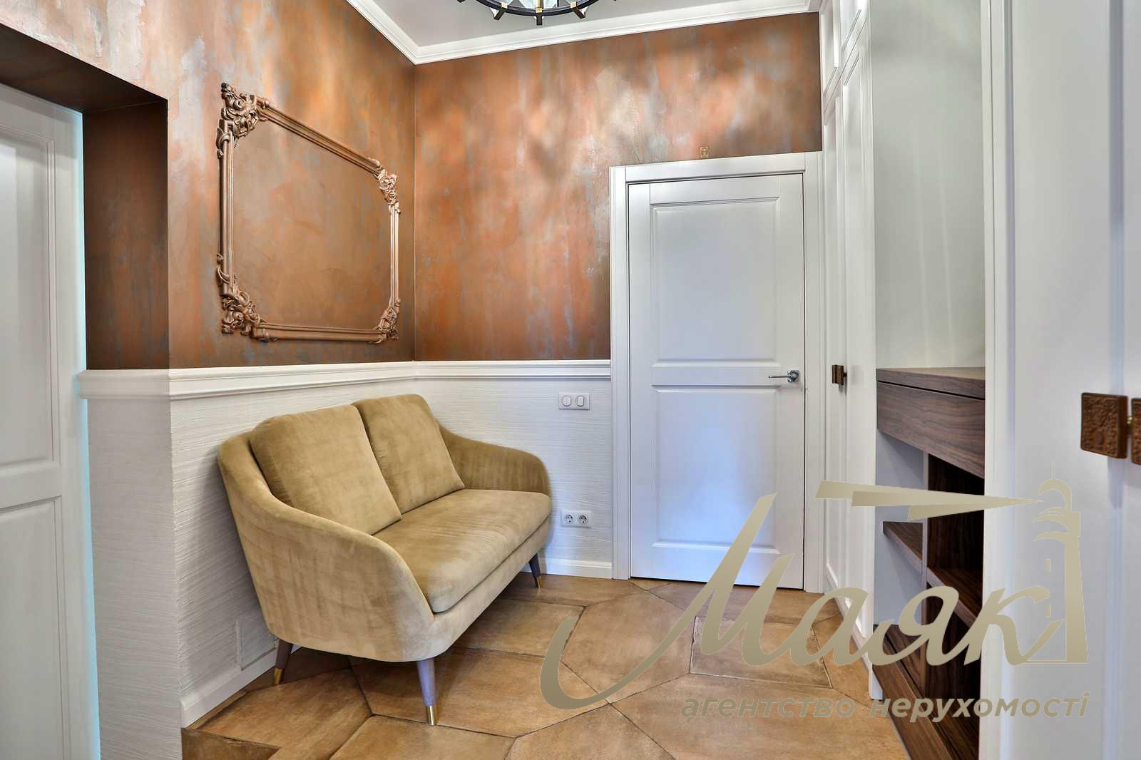 Оренда будинку площею 220 м² у котеджному містечку Green Hills, с. Віта-Поштова