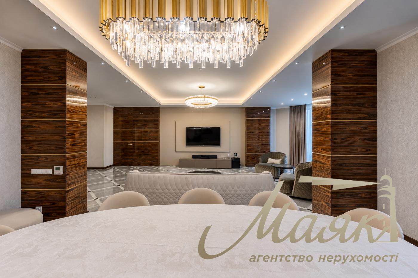 Продаж розкішної квартири у ЖК PecherSky