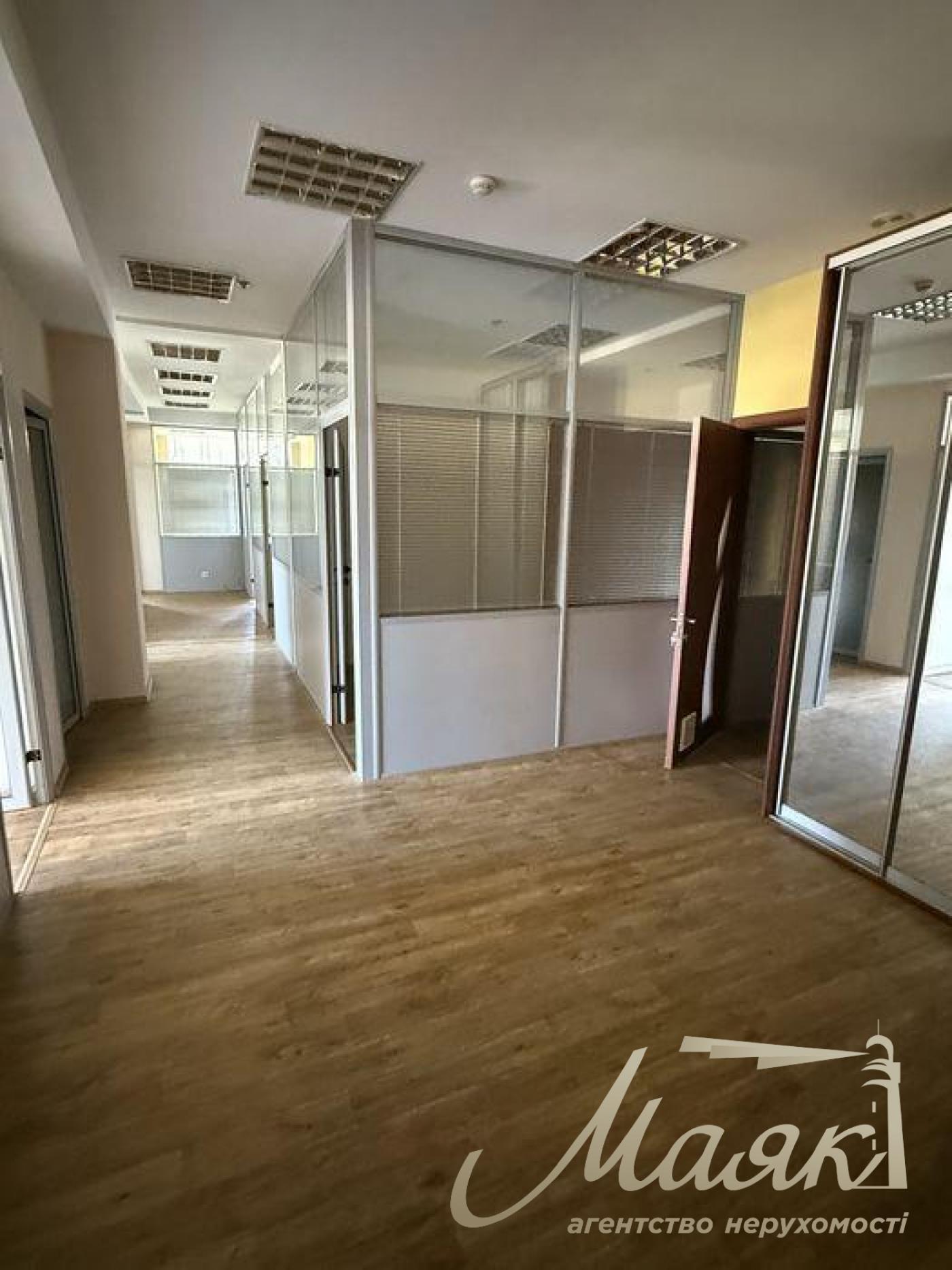 Оренда офісу 165 м.кв на вул. Антоновича, Печерськ, Центр