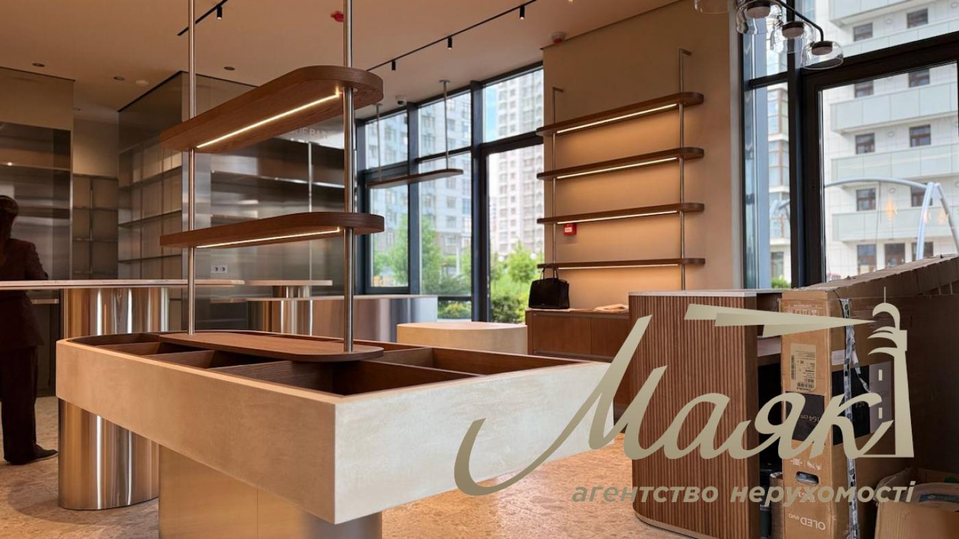 Оренда фасадного комерційного приміщення ЖК Новопечерські Липки