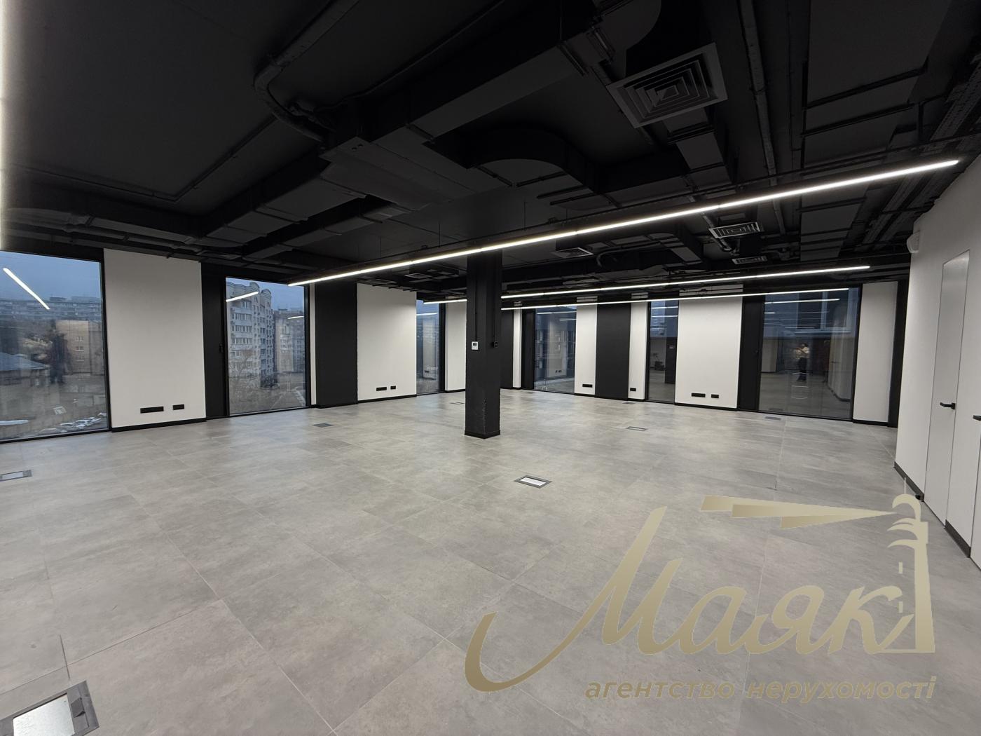 Аренда офиса 800 м2, БЦ Глория Парк, Голосеево 