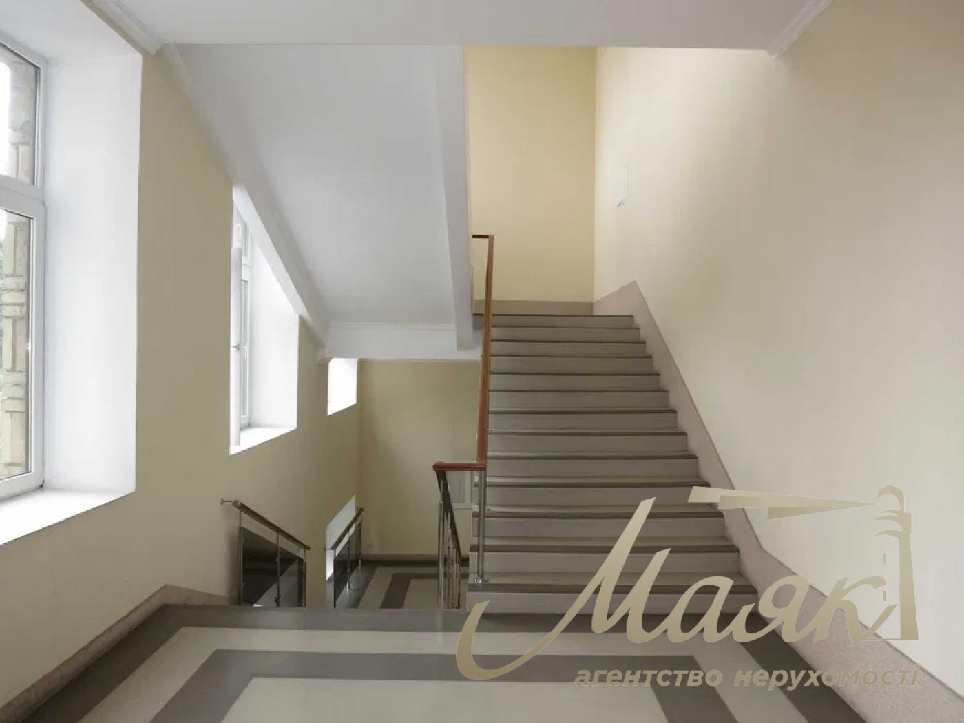 Аренда офиса 93,2 м.кв. Майдан, Крещатик