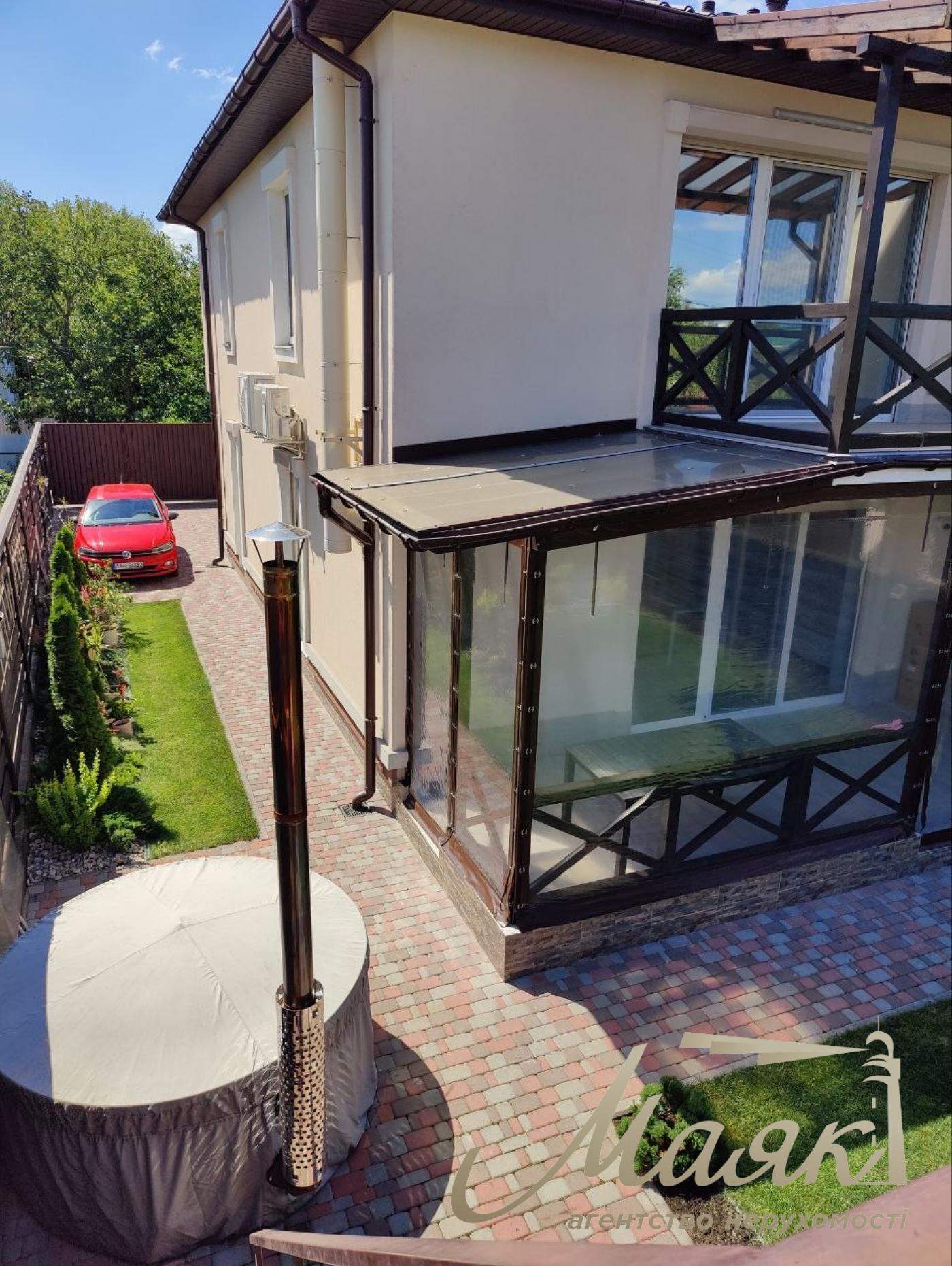 Оренда 2-поверхового дуплексу (140 м²) на Осокорках, за 750 м від «Новуса»