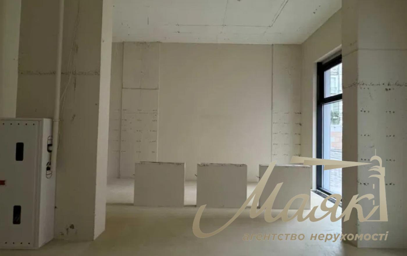 Rent a facade room 118m2 in the LCD "Yaroslavov Grad" Golden Gate