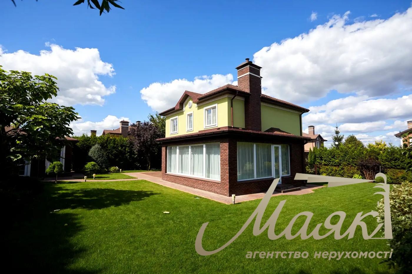 Оренда будинку площею 220 м² у котеджному містечку Green Hills, с. Віта-Поштова