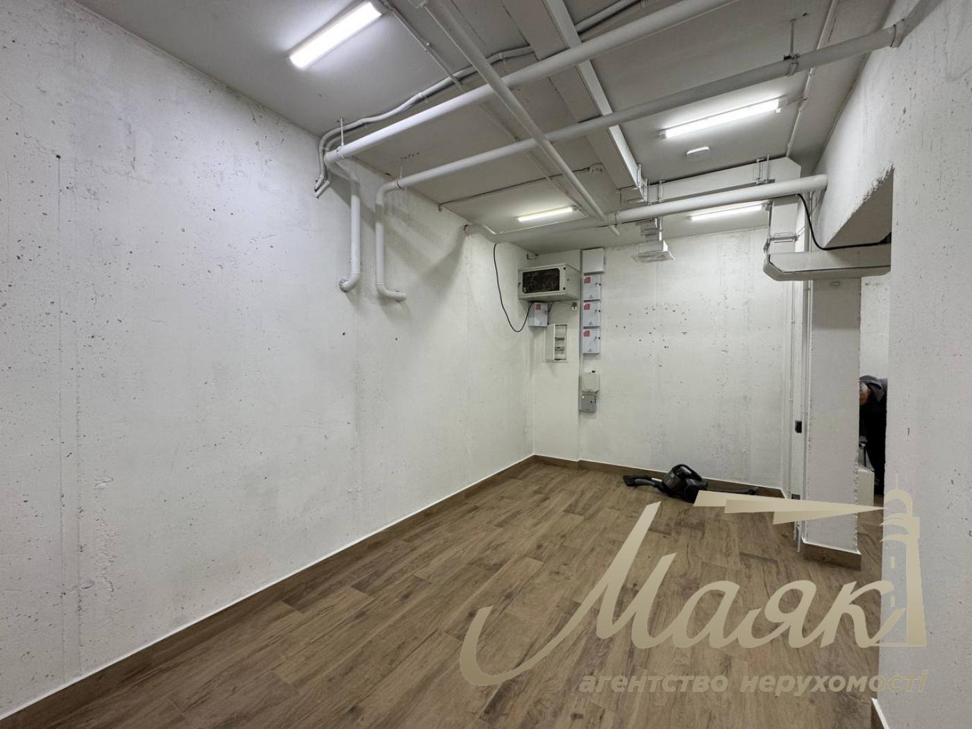 Аренда коммерции 90м2, ЖК Севен.